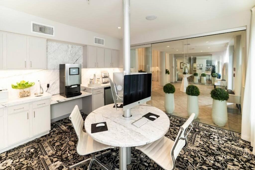 شقة Chic Retreat-Walk To Nrg-Pool هيوستن المظهر الخارجي الصورة