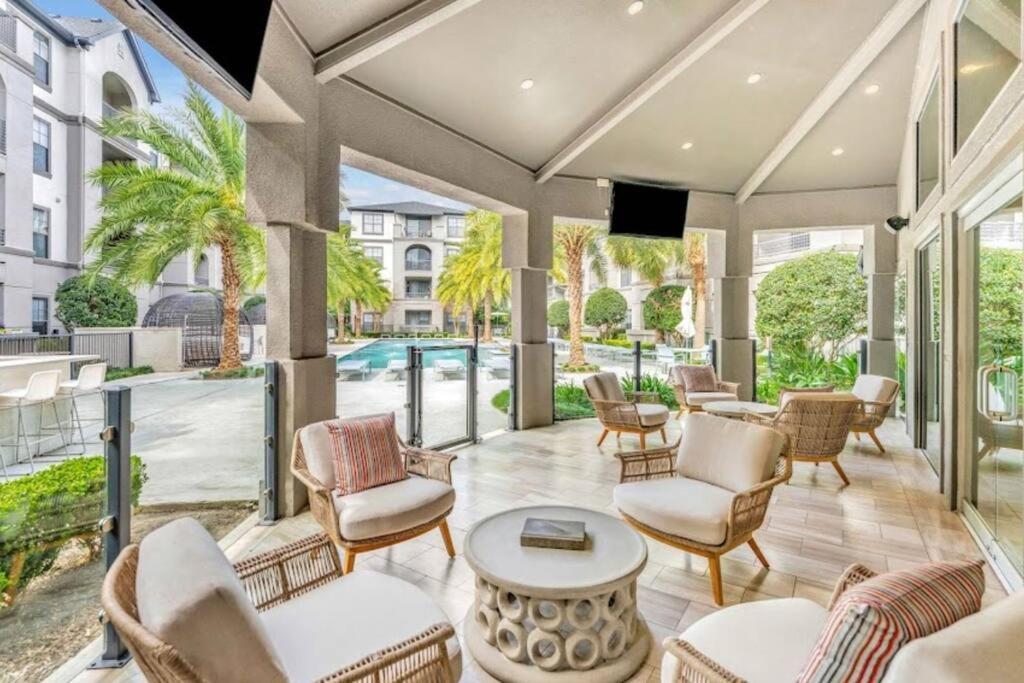 شقة Chic Retreat-Walk To Nrg-Pool هيوستن المظهر الخارجي الصورة